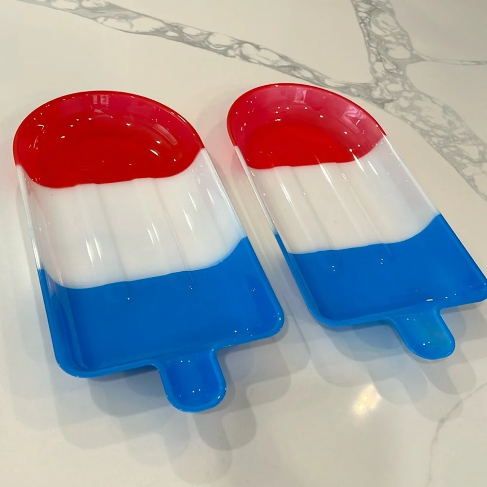 Cute. 2pc Tray's